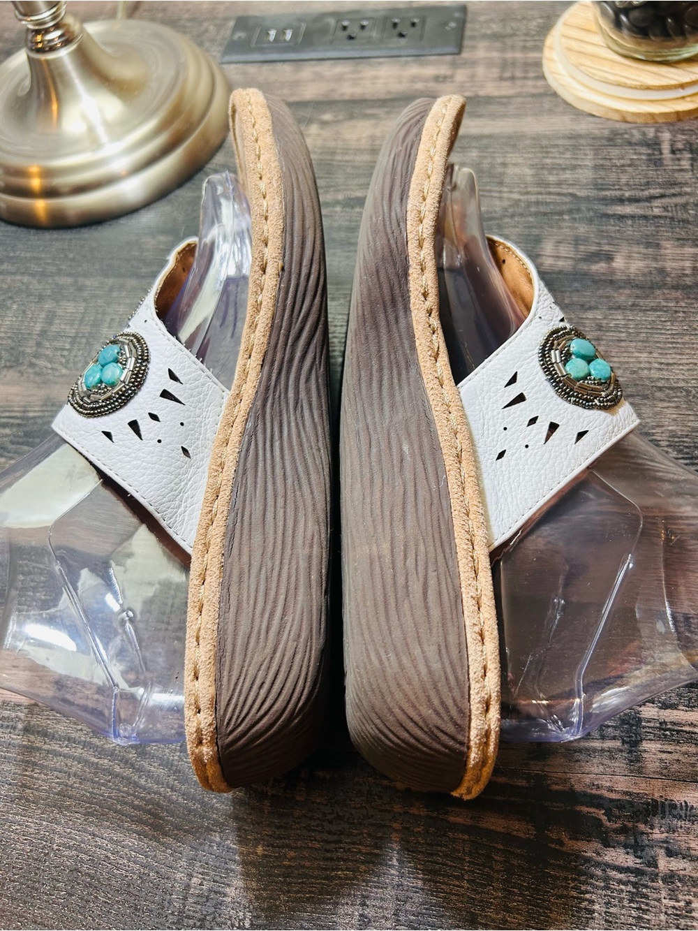 Clarks Artisan Women’s Sandals Boho White Beaded Turquoise - Picture 3 of 5